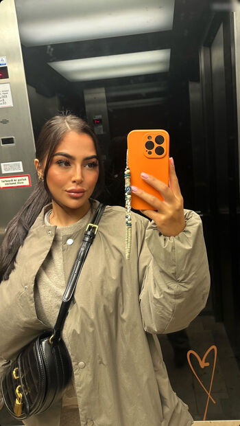 Aleyna_G_