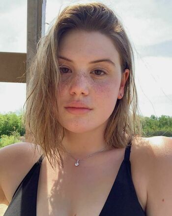 Alicia Laroche
