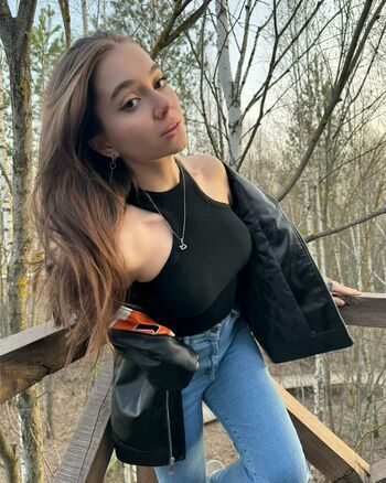 Alyona Bobrova