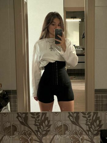Alyona Bobrova