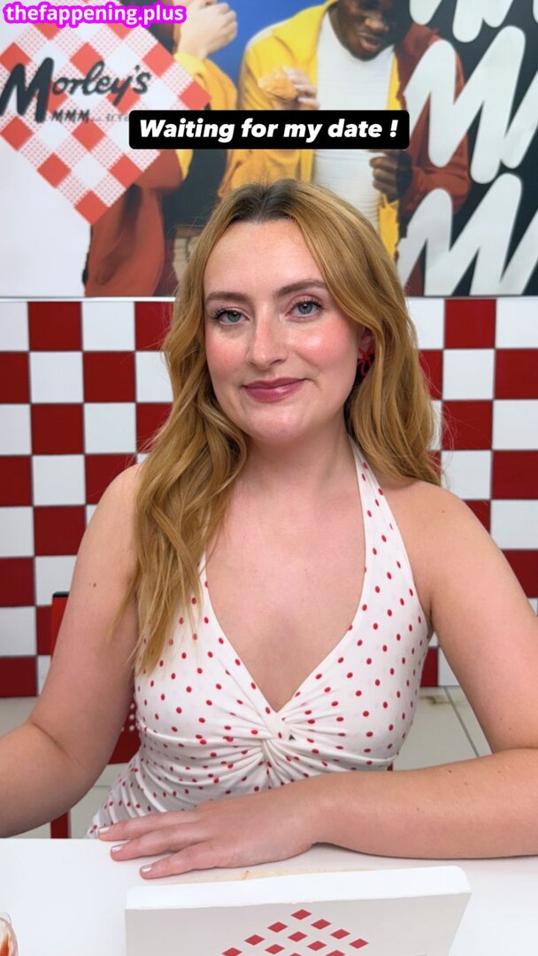 Amelia Dimoldenberg