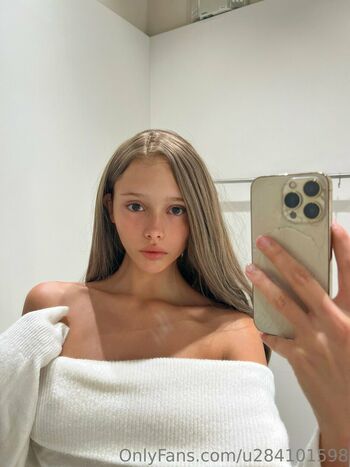 arianagreene1