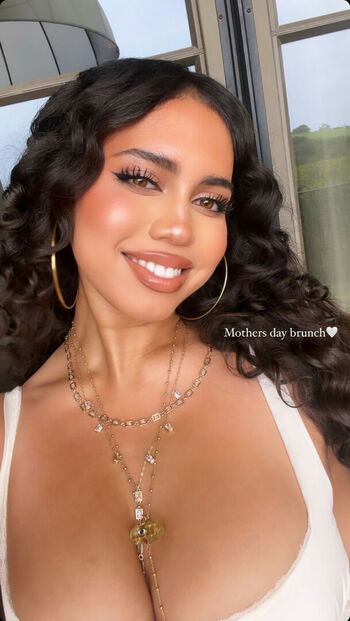 Asia Monet Ray