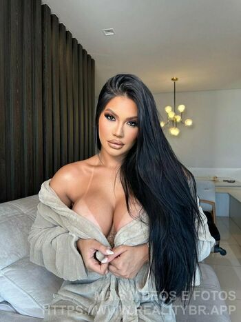 Ayarla Souza