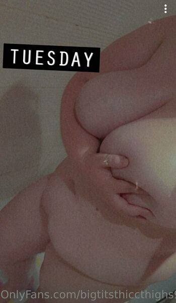 bigtitsthiccthighs97