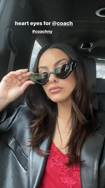 Camila Mendes