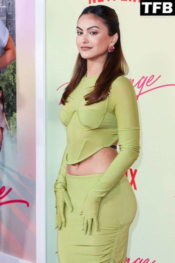 Camila Mendes