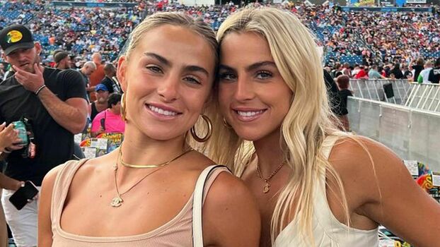 Cavinder Twins