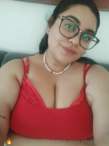 danah_curvy