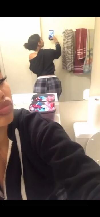 Eat4tyra