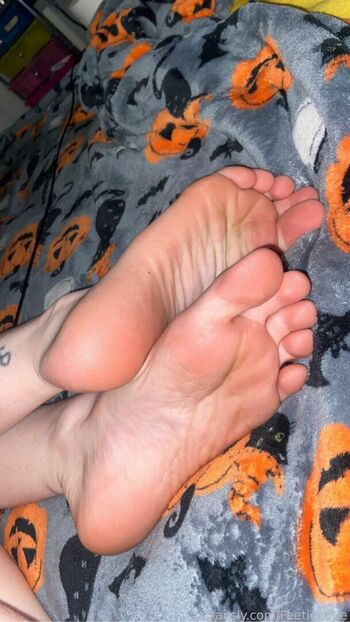 Feetiecutie