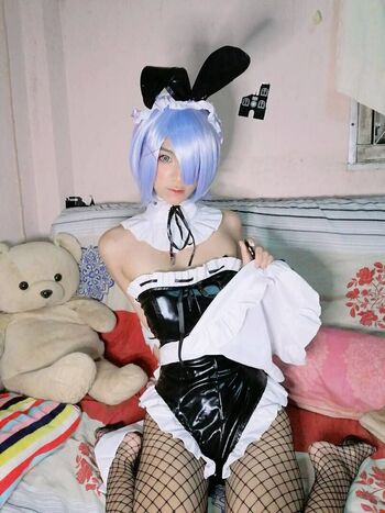 Hakune_cos