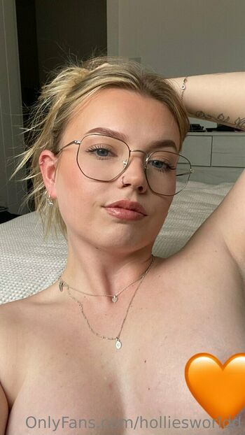 holliesworldd