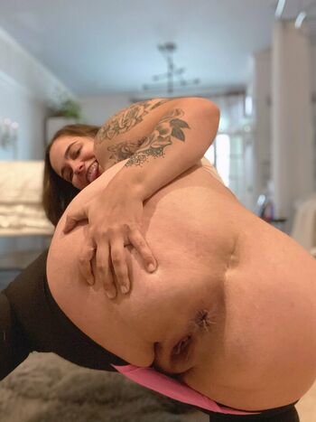 HornyThickKitten