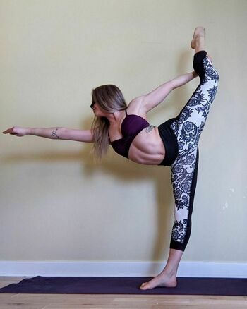 Hot Yoga Babe