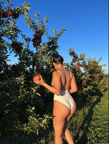 Julia Kelly