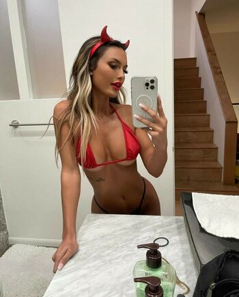 Julia Rose