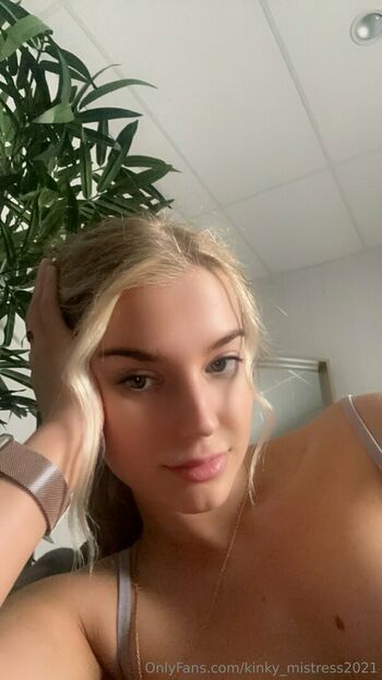 kinky_mistress2021