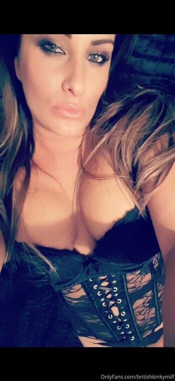 kinkybritishgoddess