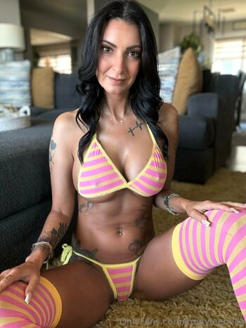 kristyleebella