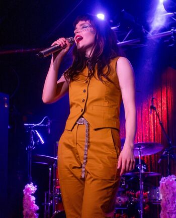 Lauren Mayberry
