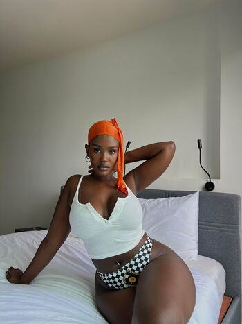lexiluv_00