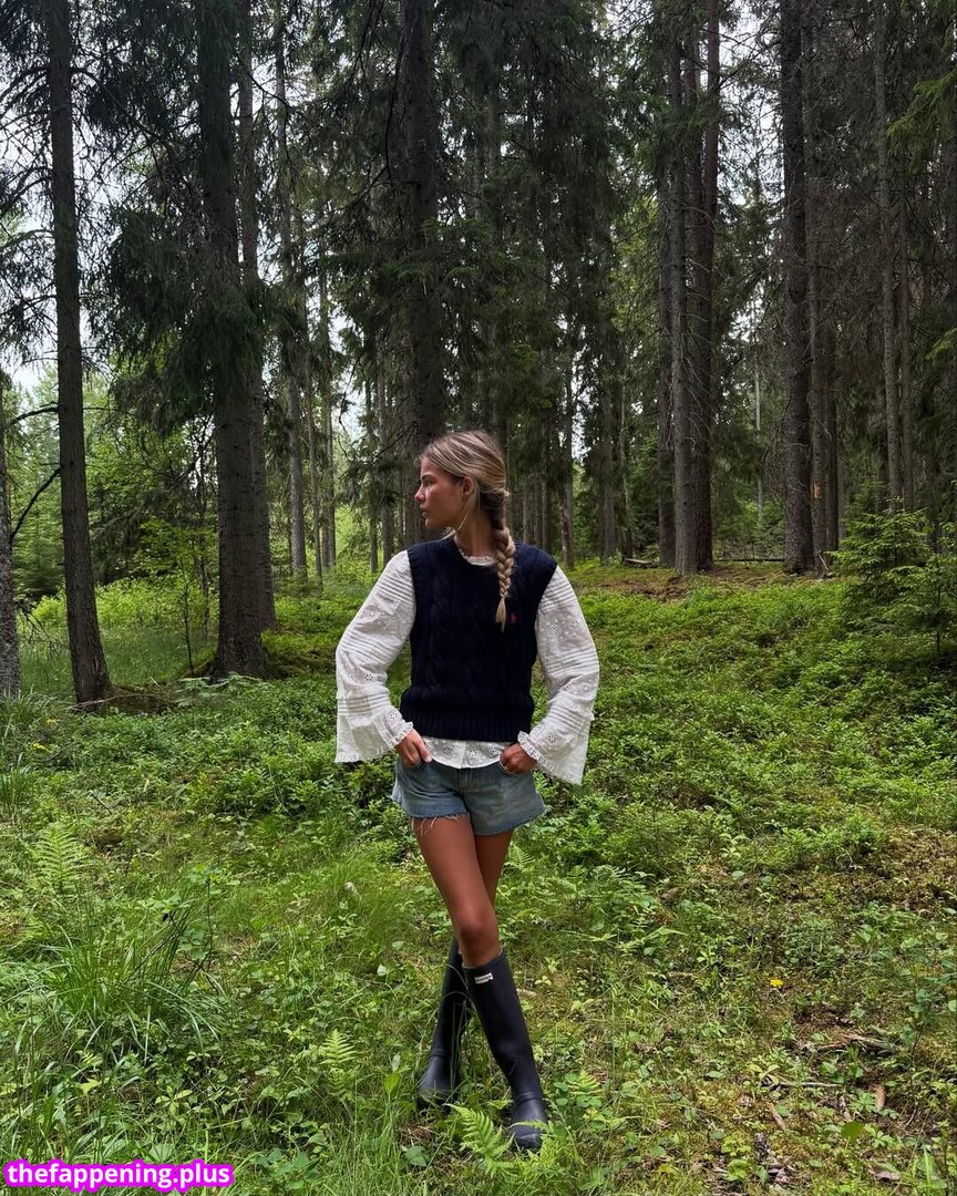 Lotta Emilie Stichler