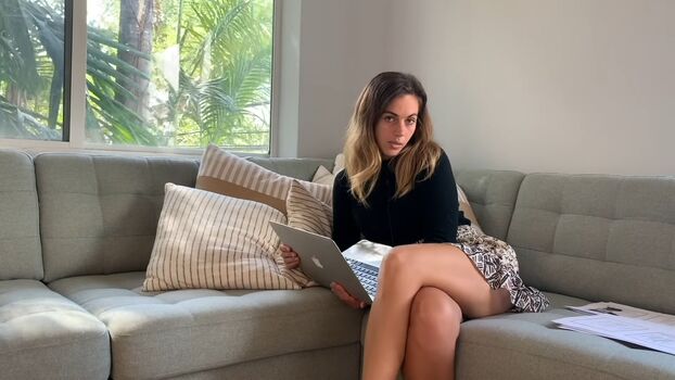 Miss Bell ASMR