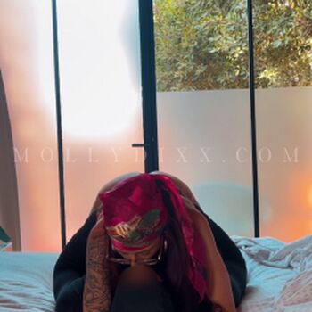Molly Dixx