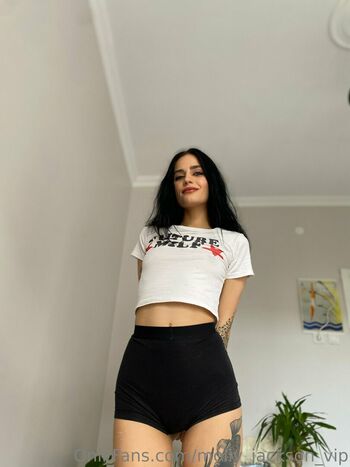molly_jackson_vip