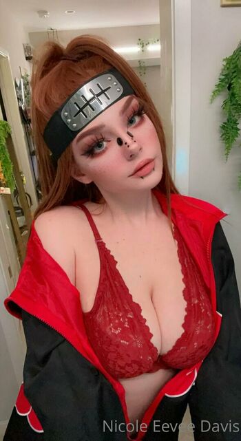 Nicole Eevee Davis