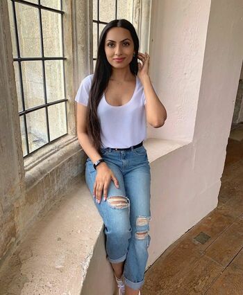Nikki Rai