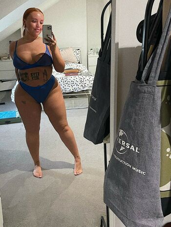 Paradise_megan