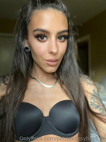 petitekrissybbyfree