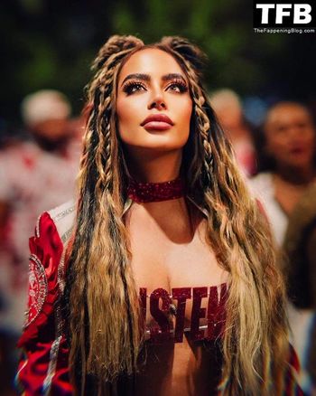 Rafaella Santos