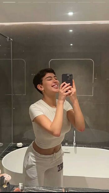 Roz Idrissi