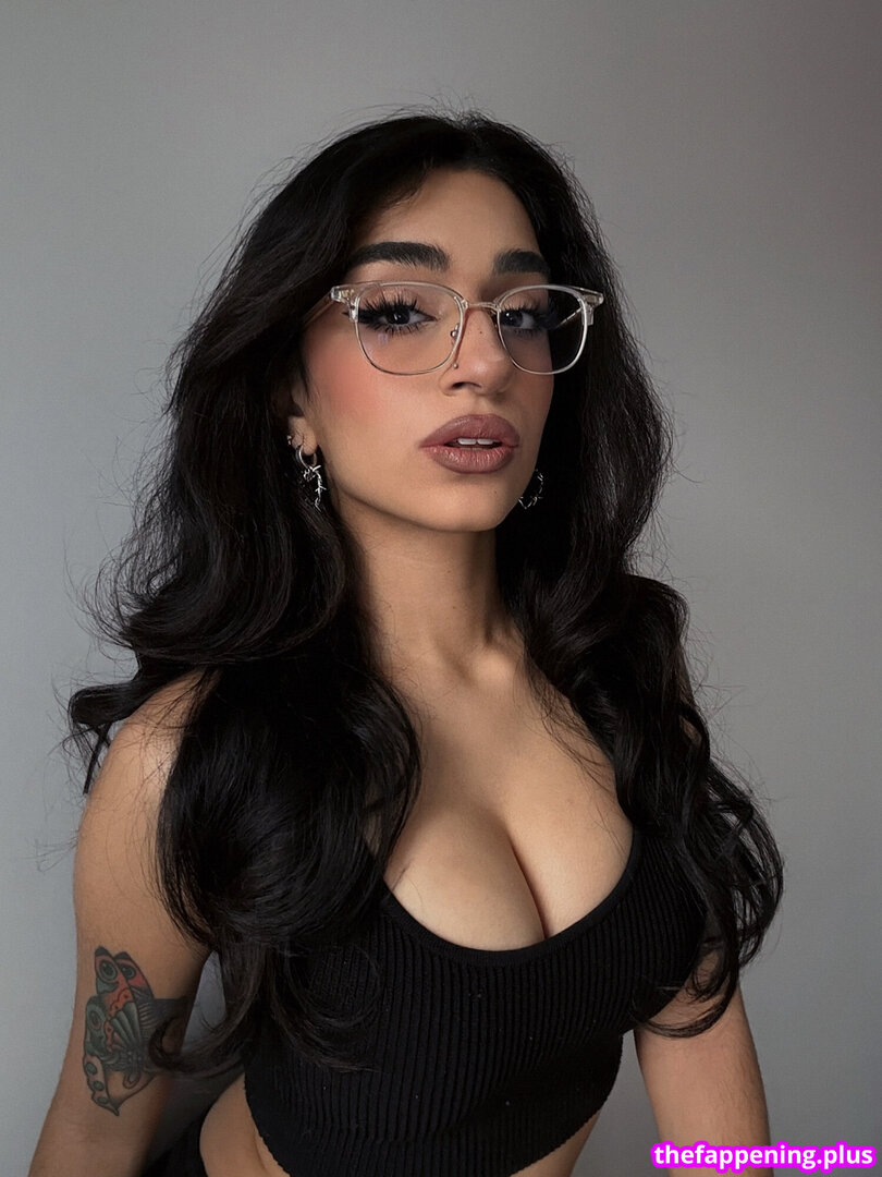 Saira Rose / sairaspooks