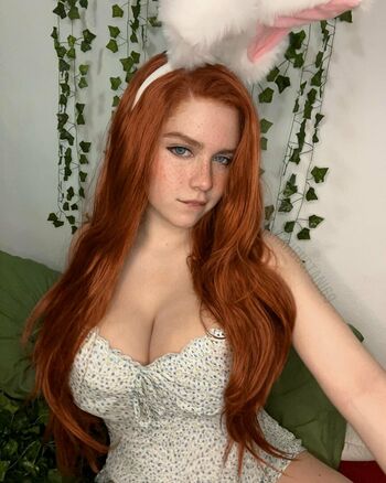 Sarahbustani