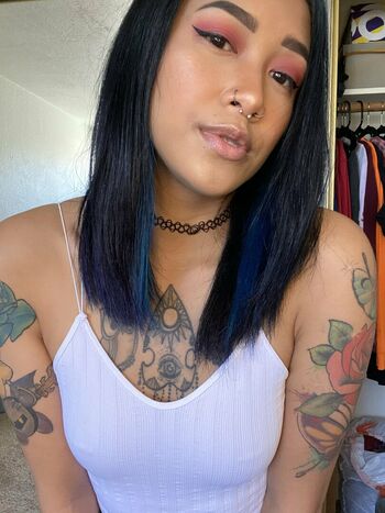 shinyxcharm93
