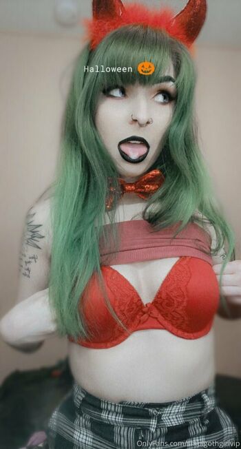 smolgothgirlvip