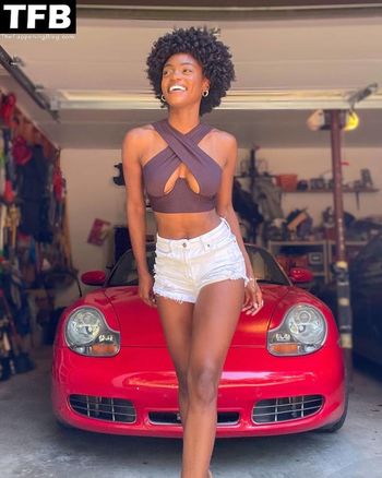 Tanaye White