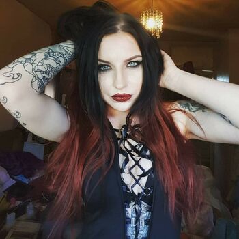 ThrashMetalDoll