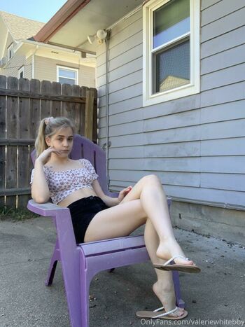Valeriewhitebby
