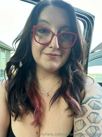 veronicavansingfree