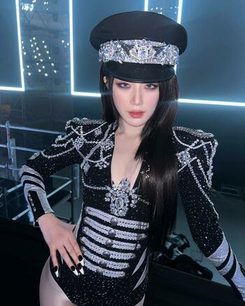 WomenK-pop