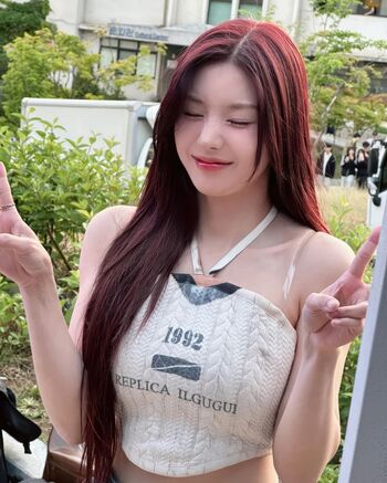 WomenK-pop