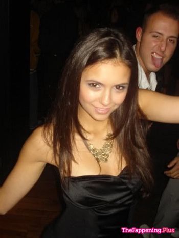 Nina Dobrev